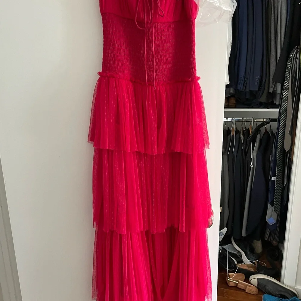 Monique Lhuillier Gown - size 0 - Picture 6 of 7